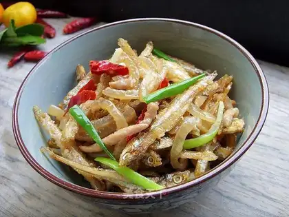 Sauteed Dried Fish with Crystal Skin