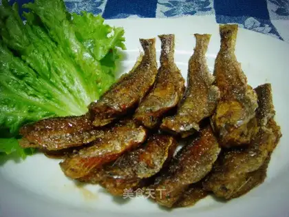Sweet and sour yellow croaker