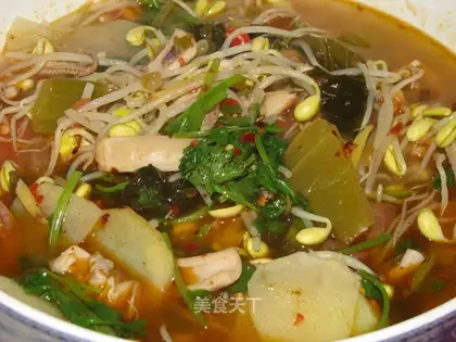 Chinese cabbage and squid soup