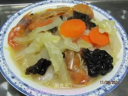 Boiled cabbage with dried shrimp