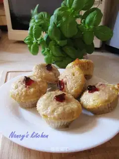 Strawberry yogurt muffin