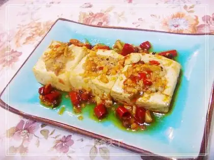 Stewed tofu with meat