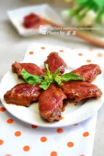 Rose bean curd chicken wings