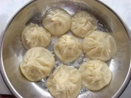 Pig bone soup dumplings