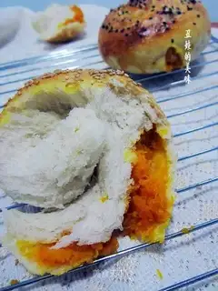 Weng melon into bread