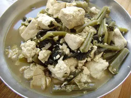 Stewed tofu with snow red