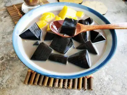 Mango scabs