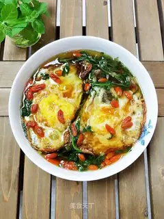 Aie's wine makes eggs