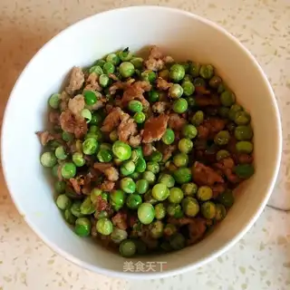 ♪ Cracked, fried peas ♪