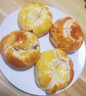 Bean-salary bread