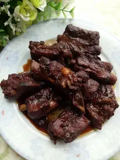 Red burn ribs