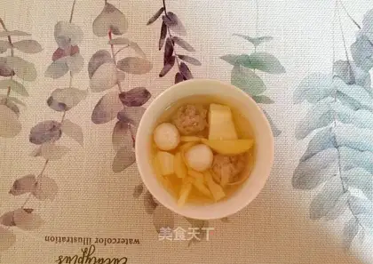 Spring thin tofu soup