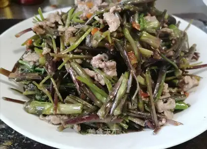 Wild celery beef