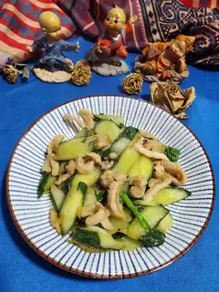 Scrambled cucumbers