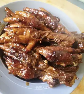 The chicken claws for dinner