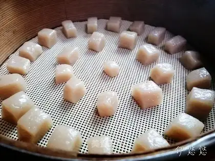 Banana crystal cake