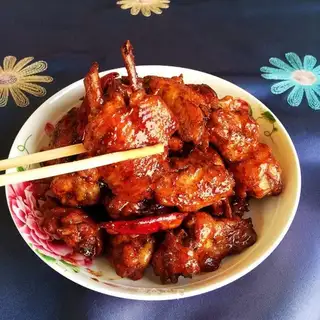 Pelican chicken wings