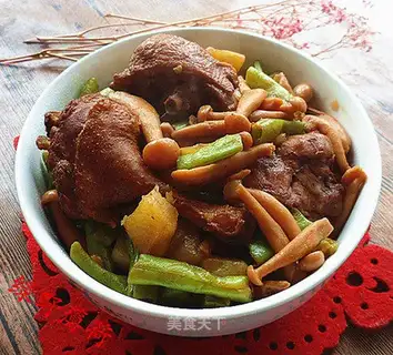 ♪ Stuffed duck legs ♪