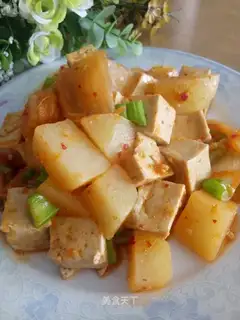 Hot cabbage and tofu potatoes