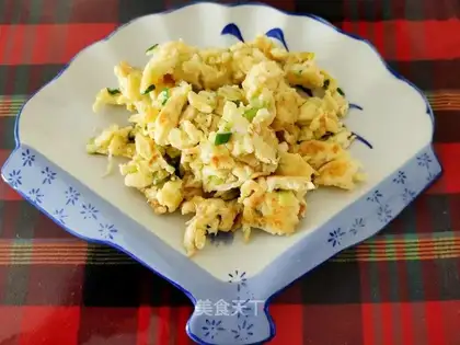 Onions, fried goose eggs