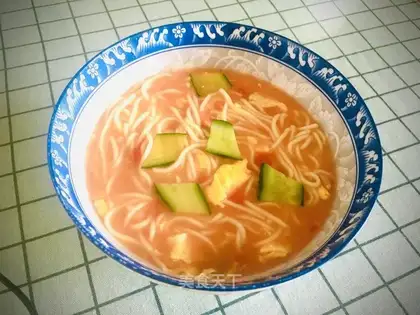 Tomato egg cucumber noodles