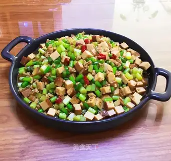 Meatmeat and garlic