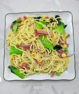 Egg-fried car noodles
