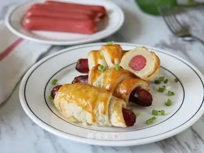Flycake sausage rolls