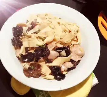 Soy-skin chicken