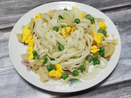 Spring bean egg noodles