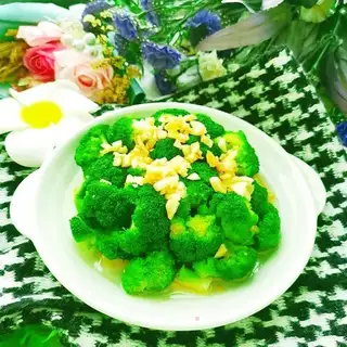 Garlic broccoli