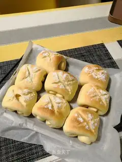 Milk rolls