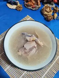 Fresh earth chicken bones