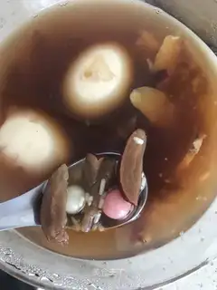 "Red dates, ginger sugar, little balls."