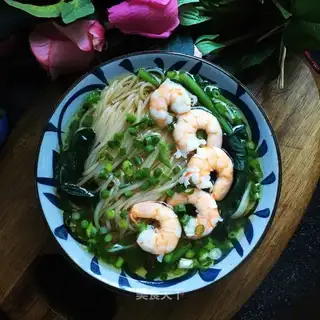 Pinefish noodles
