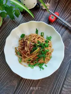 Onion noodles