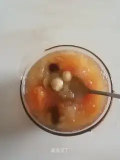 The papaya silver ear soup