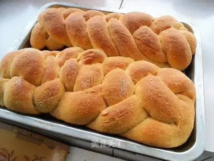 Four plume of bread
