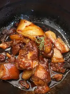 Red-burned elbows