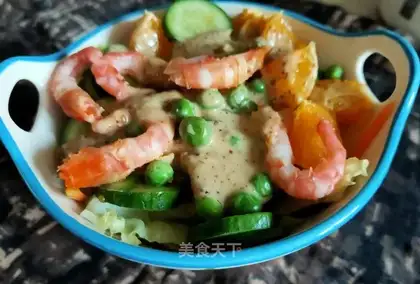 Vegetable shrimp salad