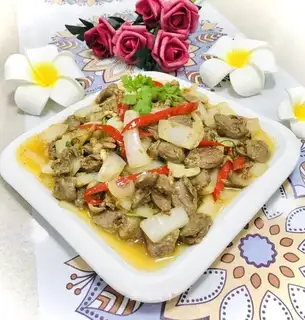 Onion fried duck heart