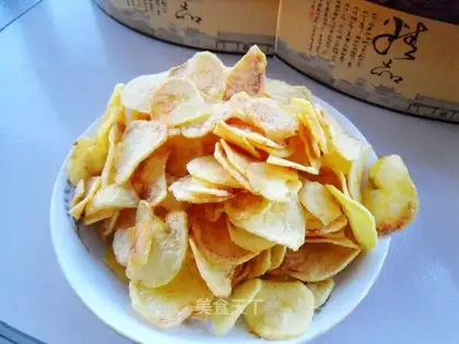 Raw potato chips