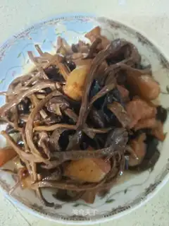 Tea mushrooms