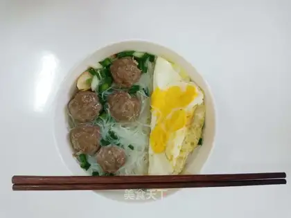 Beefball soup