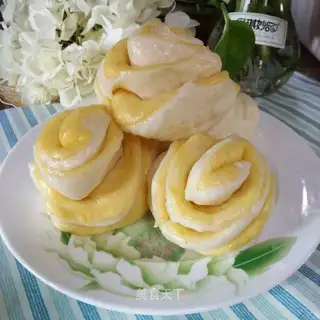 Pumpkin double rolls