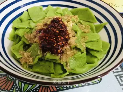 Garlic spinach noodles