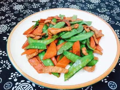 Fried Dutch bean carrot