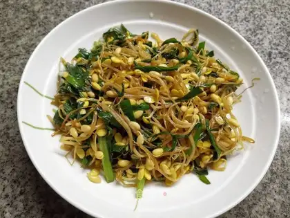 Soybean sprouts