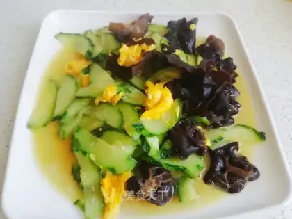 cucumber fried eggs