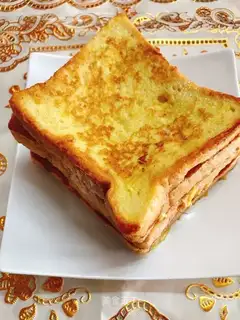 Toast eggs